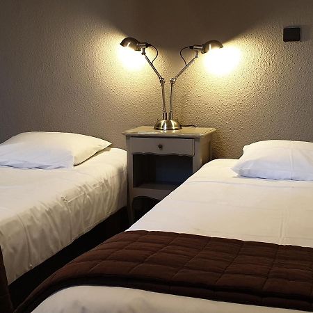Le Relais Des Dix Crus - Logis Hotel B&B Corcelles-en-Beaujolais Exteriör bild