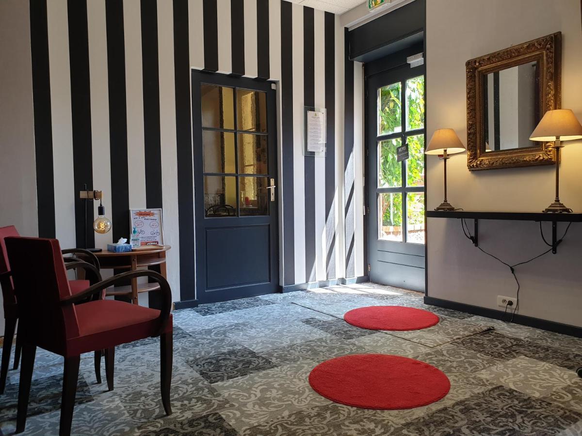 Le Relais Des Dix Crus - Logis Hotel B&B Corcelles-en-Beaujolais Exteriör bild